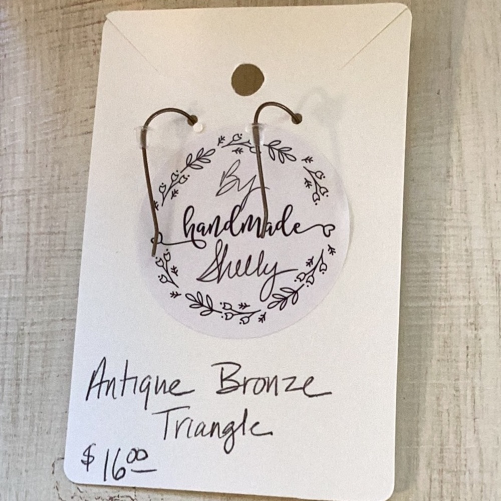 Textured Triangles - Picture 3 of 4